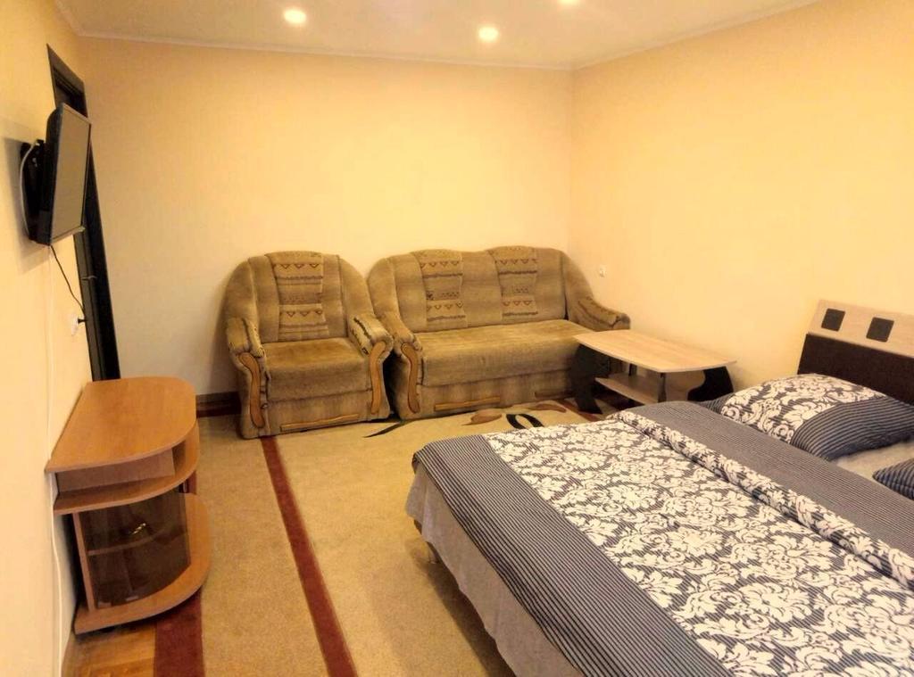 Gil Apartment 2К Квартира Центр Пл Петефи 9A Ujhorod Exterior foto